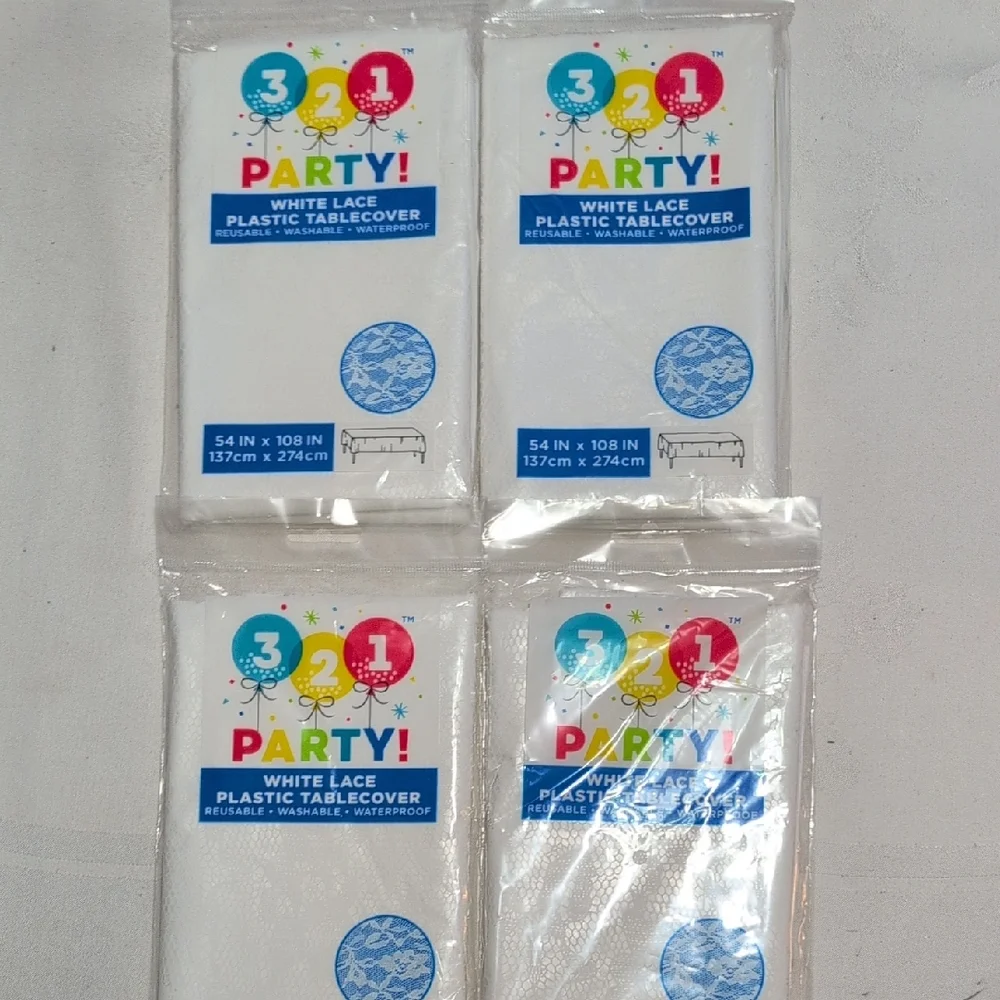 4 Individual White Lace Disposable Plastic Tablecover Rectangular